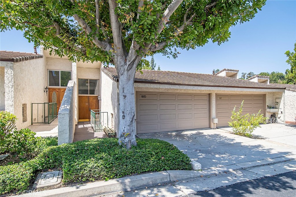 Welcome to your new home in the sought-after Casa Del Vista community! This beautiful tri-level townhome offers spacious living in an unbeatable Fullerton location.
Recently refreshed with brand-new flooring and fresh interior paint, this home is clean, bright, and move-in ready. Enjoy the convenience of an in-unit washer and dryer, three well-sized bedrooms, and two and a half bathrooms designed for comfort and functionality.
Step outside to your own private outdoor deck, perfect for relaxing or entertaining. The home also features a direct-access, attached two-car garage for added convenience and storage.
Community amenities include a sparkling pool, tennis courts, club house, and well-maintained grounds that create a peaceful residential setting.
Location Highlights:
• Just a short walk to Cal State Fullerton
• Under five minutes to the prestigious Troy High School
• Close to shopping, dining, and major freeways for easy commuting
Homes in Casa Del Vista are rarely available for lease—don’t miss your chance to live in one of Fullerton’s most desirable communities.