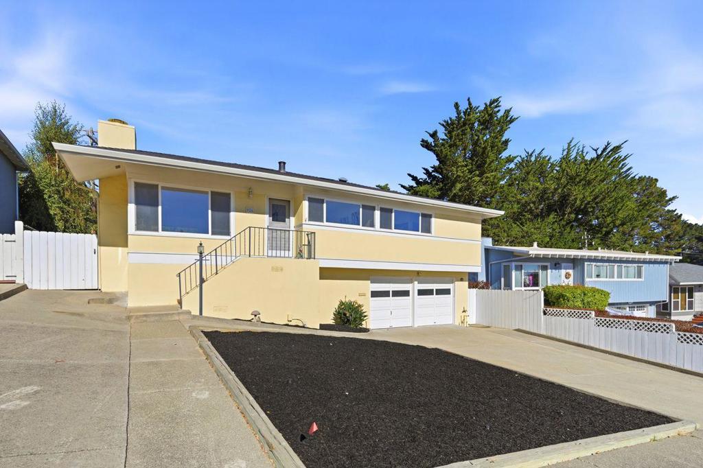 926 Larkspur Drive