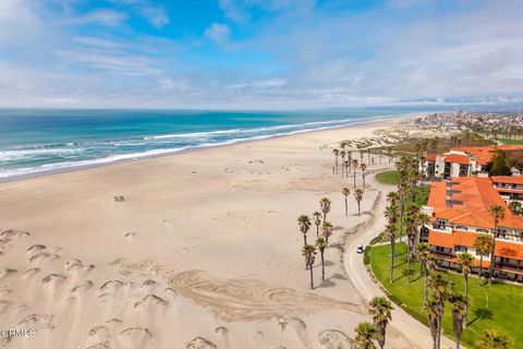 Tiny photo for 2202 Martinique Lane, Oxnard, CA 93035 (MLS # V1-33834)