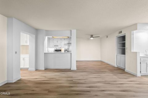 Tiny photo for 2202 Martinique Lane, Oxnard, CA 93035 (MLS # V1-33834)