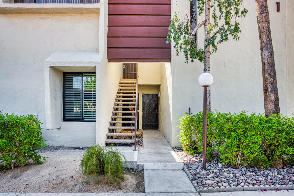 1655 E Palm Canyon Drive 116