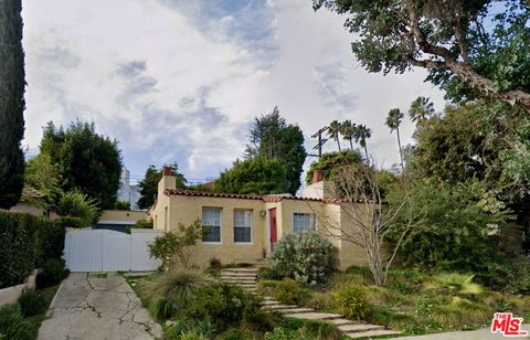 Photo of 2831 Haddington Drive, Los Angeles, CA 90064 (MLS # 26837809)
