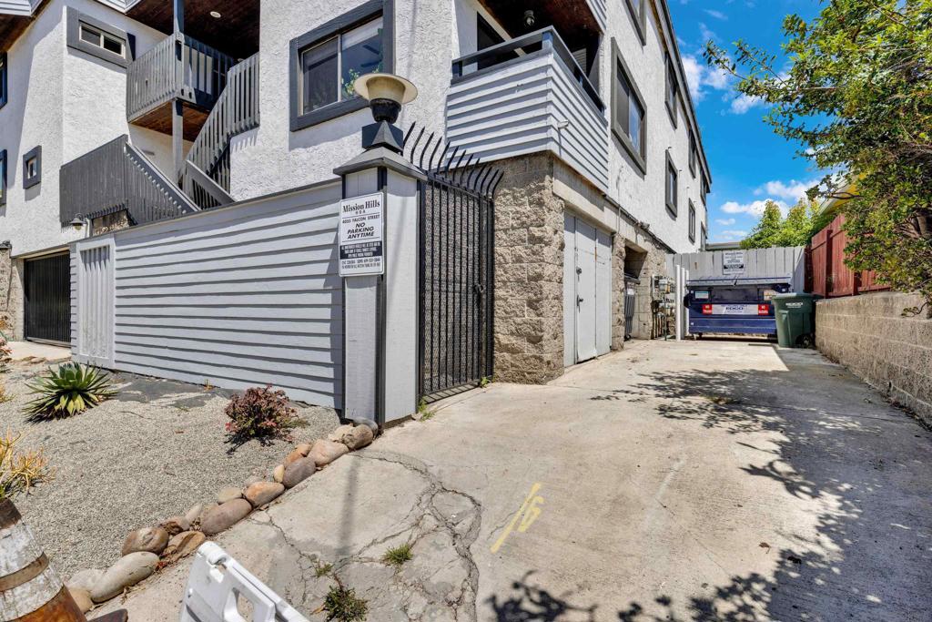 Mission Hills - Residential