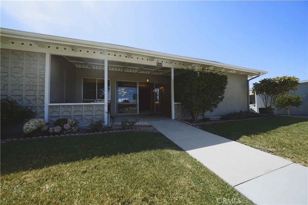 13811 Thunderbird Drive 55G
