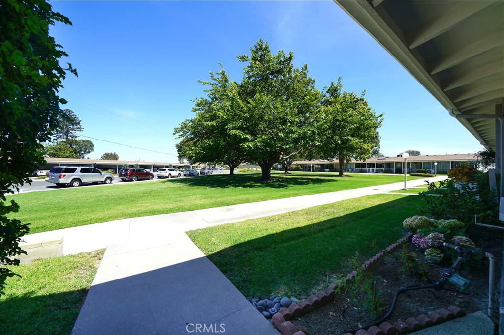 13811 Thunderbird Drive 55G