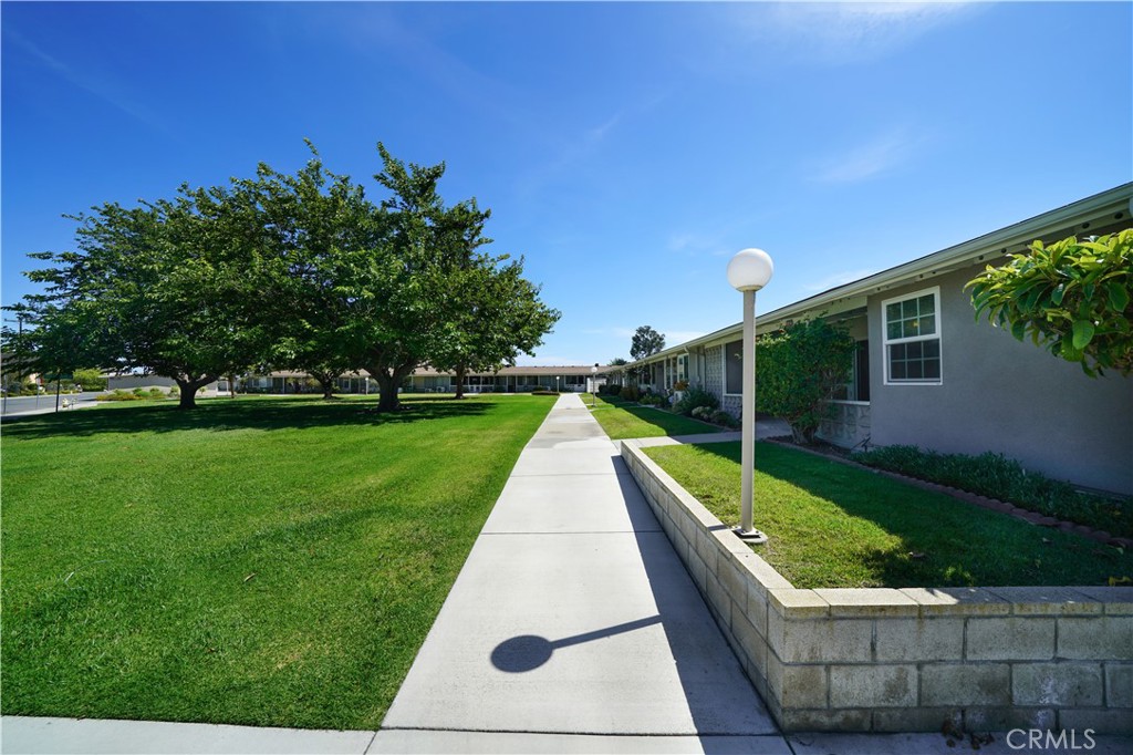 13811 Thunderbird Drive 55G