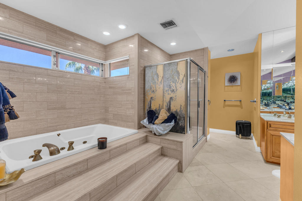 Rancho Mirage C.C. - Residential Lease