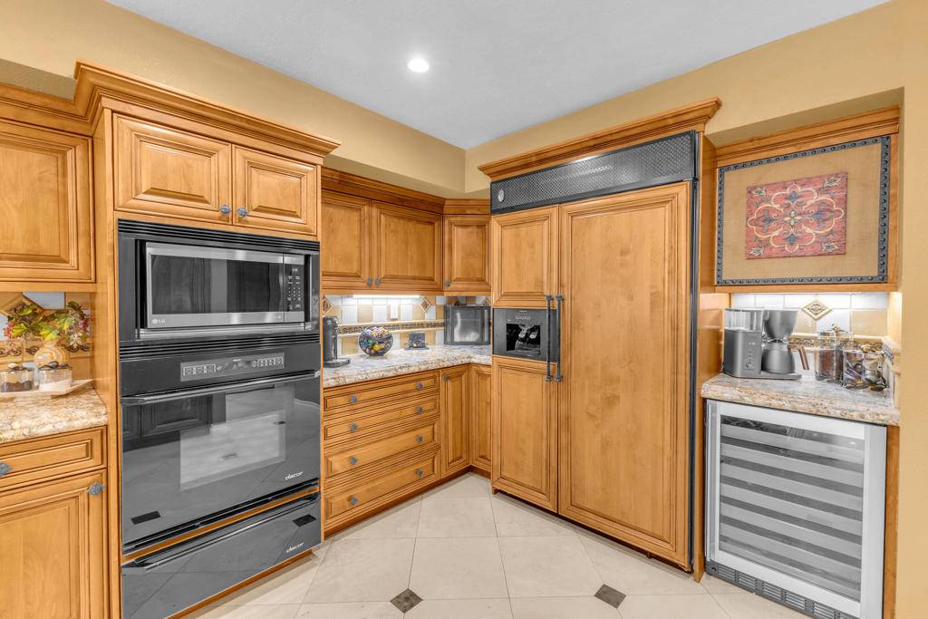 Rancho Mirage C.C. - Residential Lease