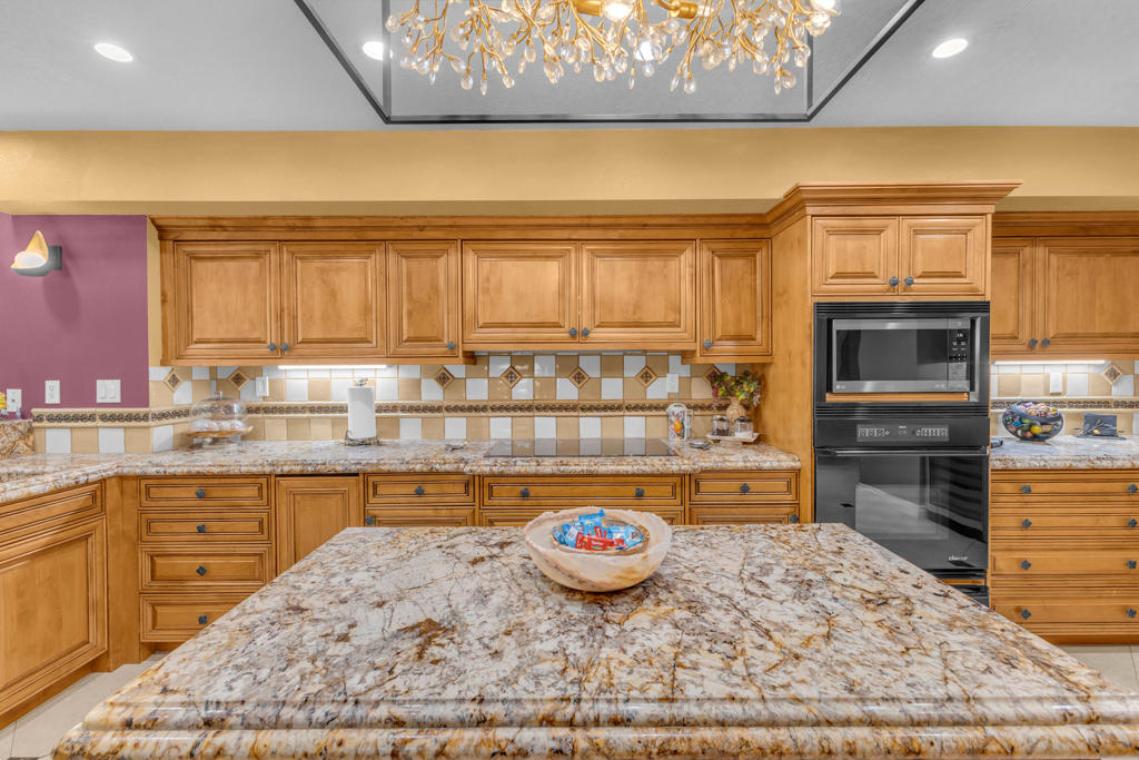 Rancho Mirage C.C. - Residential Lease