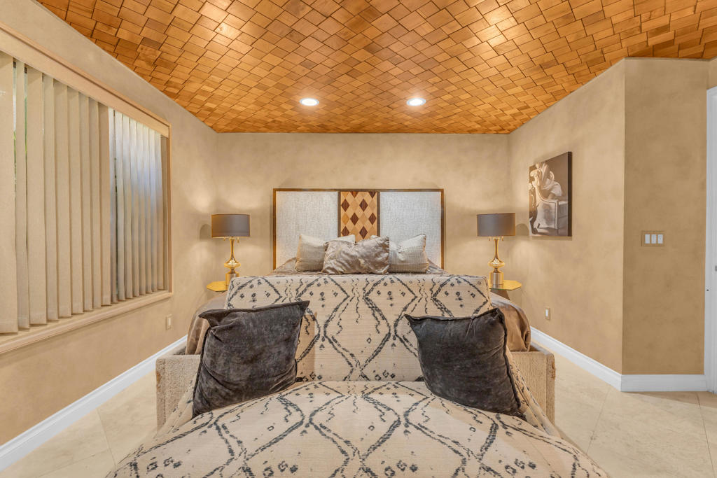 Rancho Mirage C.C. - Residential Lease
