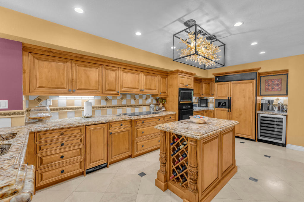 Rancho Mirage C.C. - Residential Lease