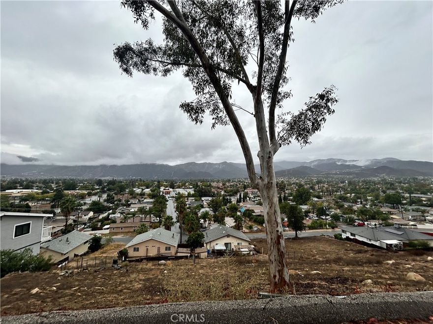 Vacant land ready to build your dream home!! Situated in the heart of Lake Elsinore complete with Lake views, scenic mountain views and nearby old town Lake Elsinore and the lake. Seller has architectual plans designed and available.
