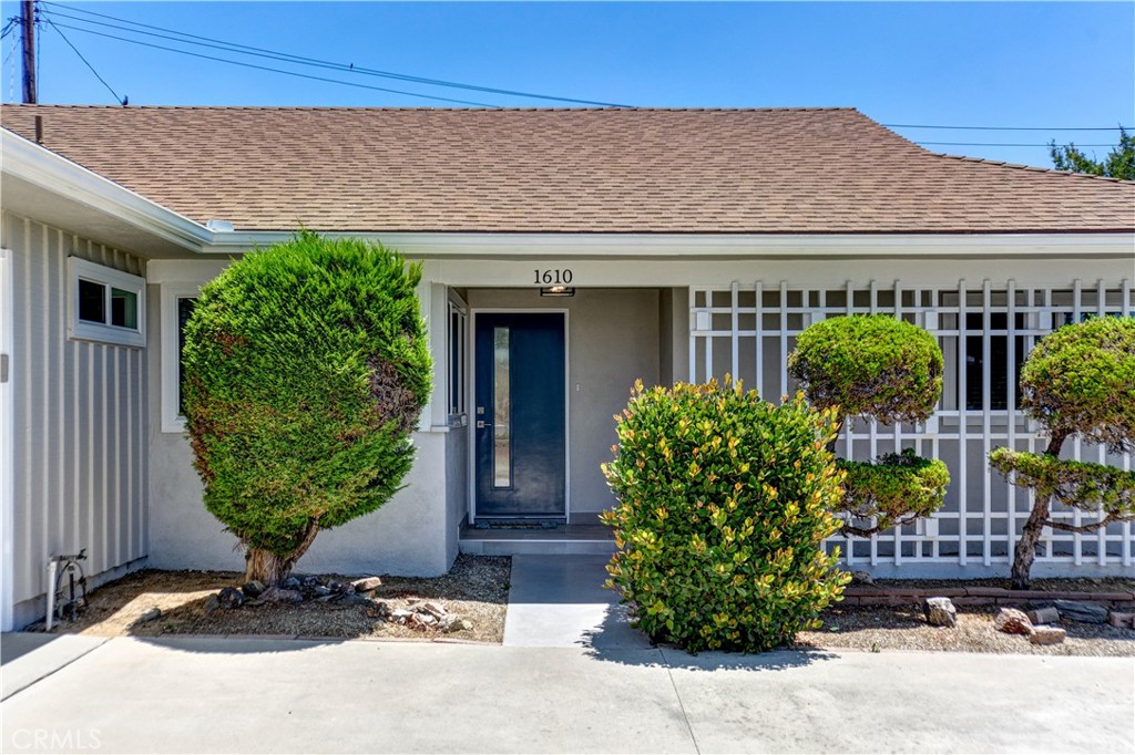 1610 Wandering Drive