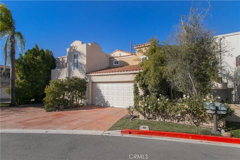 Photo of 23057 Park Este, Calabasas, CA 91302 (MLS # SR26007210)