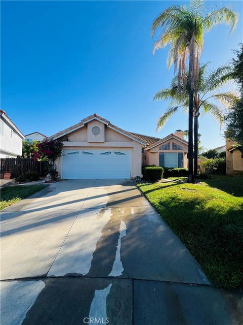 Photo of 39611 Kilkare CIR, Murrieta, CA 92562 (MLS # SW26170120)