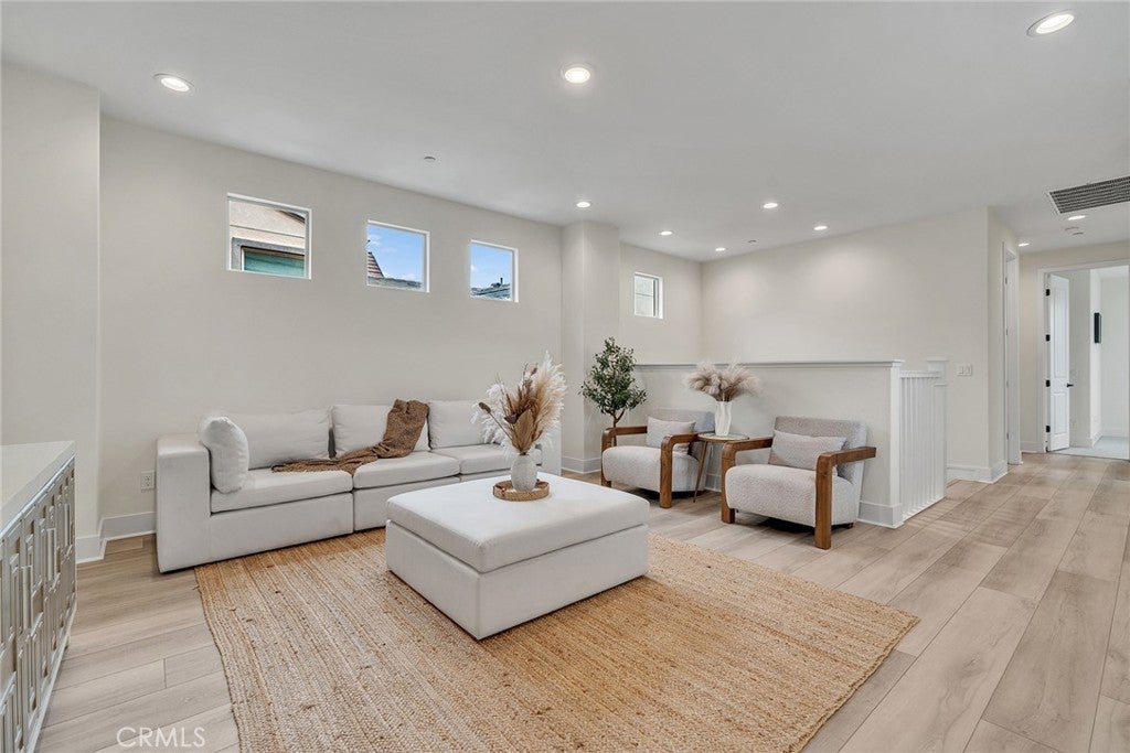 366 Baluster, Irvine CA 92618 - Photo 32