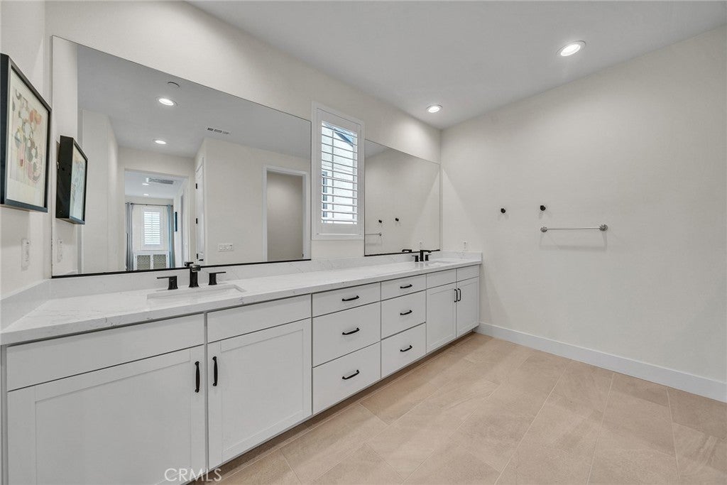 366 Baluster, Irvine CA 92618 - Photo 44