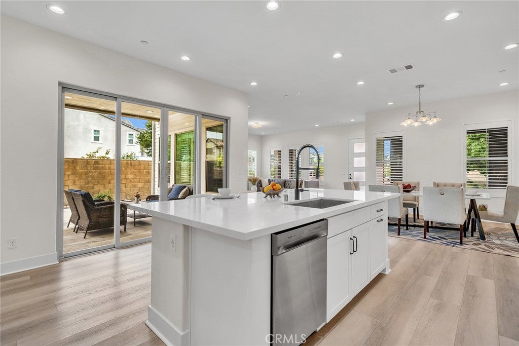 366 Baluster, Irvine CA 92618 - Photo 18