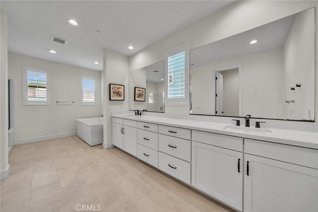 366 Baluster, Irvine CA 92618 - Photo 41