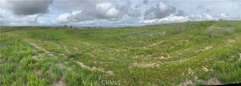 Tiny photo for 5160 Needs Road Name, Paso Robles, CA 93446 (MLS # NS25251574)