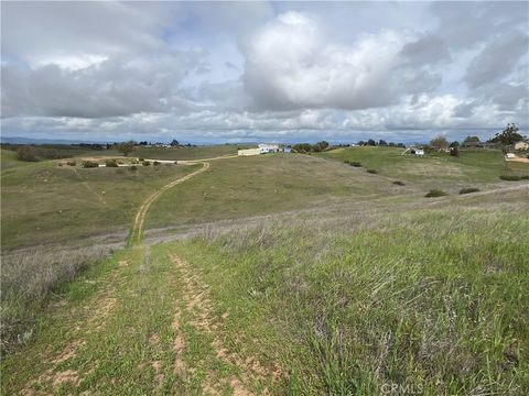 Tiny photo for 5160 Needs Road Name, Paso Robles, CA 93446 (MLS # NS25251574)
