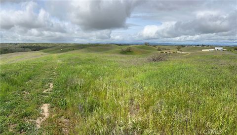 Tiny photo for 5160 Needs Road Name, Paso Robles, CA 93446 (MLS # NS25251574)