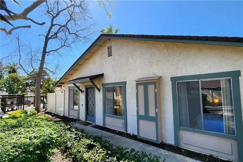 820 E Silver Maple Azusa CA 91702
