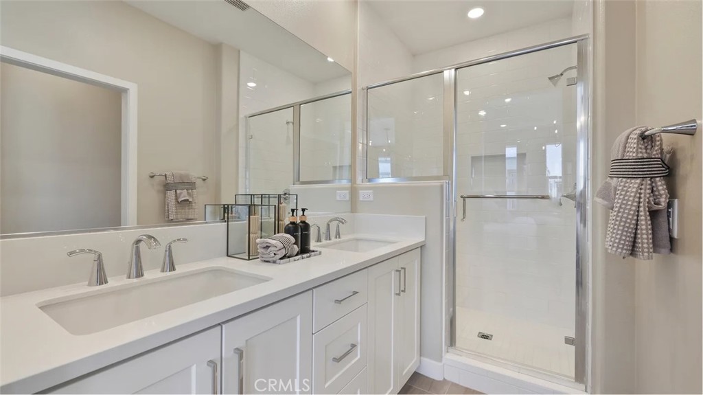 Coral at Valencia - Residential