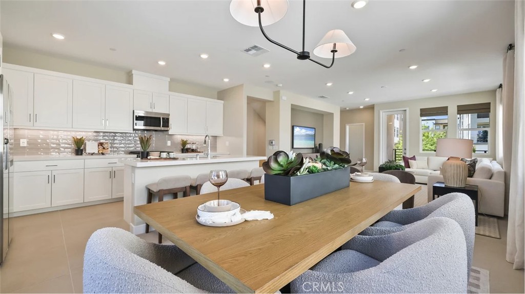 Coral at Valencia - Residential