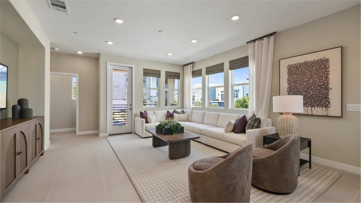 Coral at Valencia - Residential