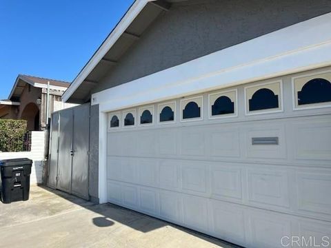 Photo of 127 ave de la madrid, San Ysidro, CA 92173 (MLS # PTP2508234) Photo of 127 ave de la madrid, San Ysidro, CA 92173 (MLS # PTP2508234)
