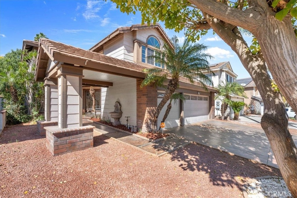 588 Hillsborough
