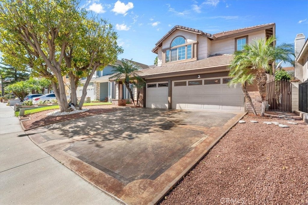 588 Hillsborough