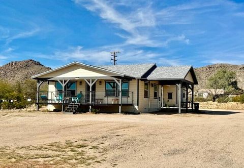 Photo of 4884 Avenida Del Sol, Joshua Tree, CA 92252 (MLS # 219143946DA)