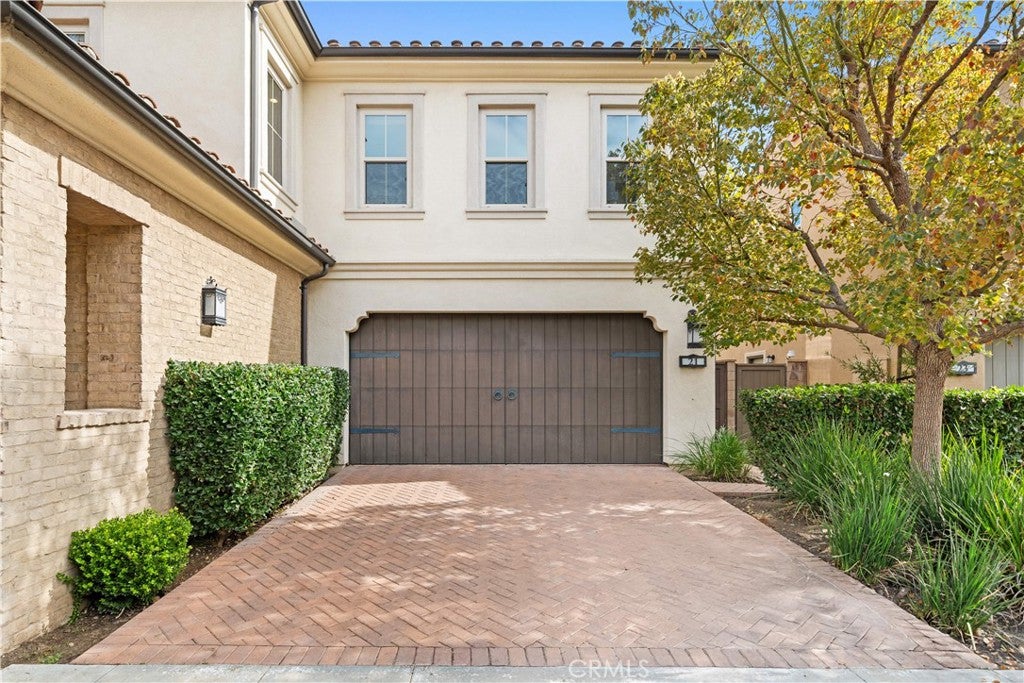 21 Fanpalm, Irvine CA 92620