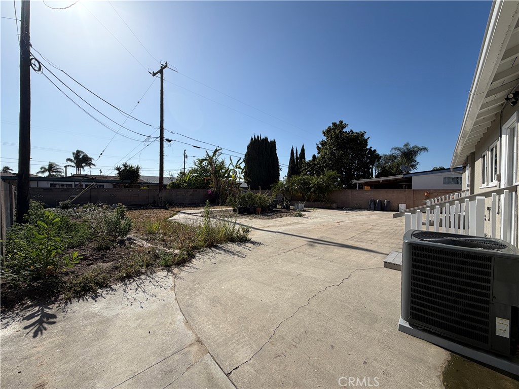 11951 Harris Street