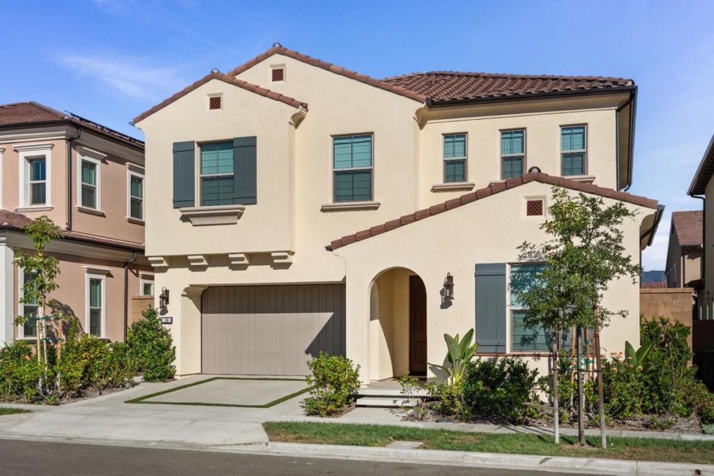 124 Oakstone