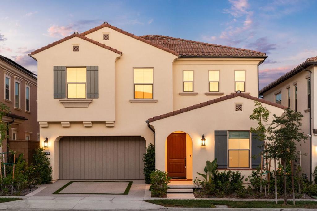 124 Oakstone