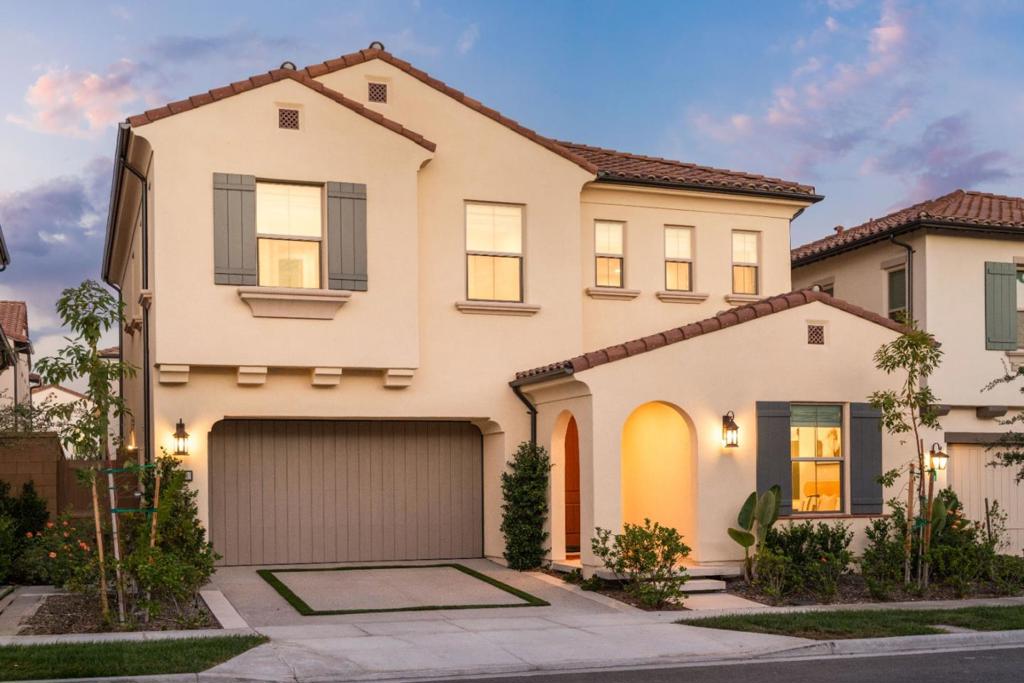 124 Oakstone