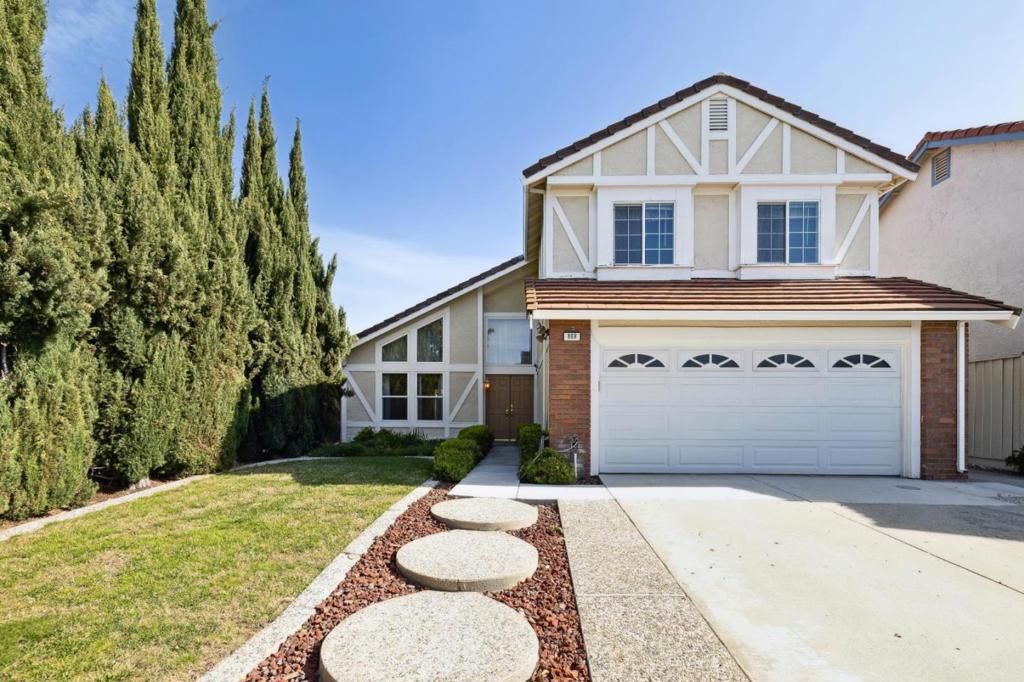listing image 130722259149050865710