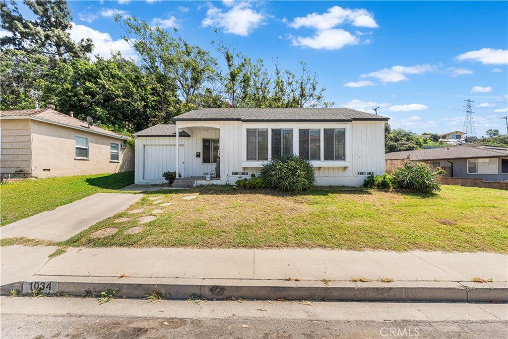 1034 Loma Verde