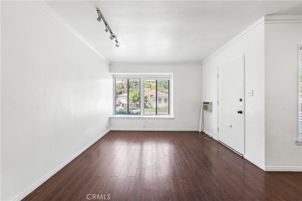 1034 Loma Verde