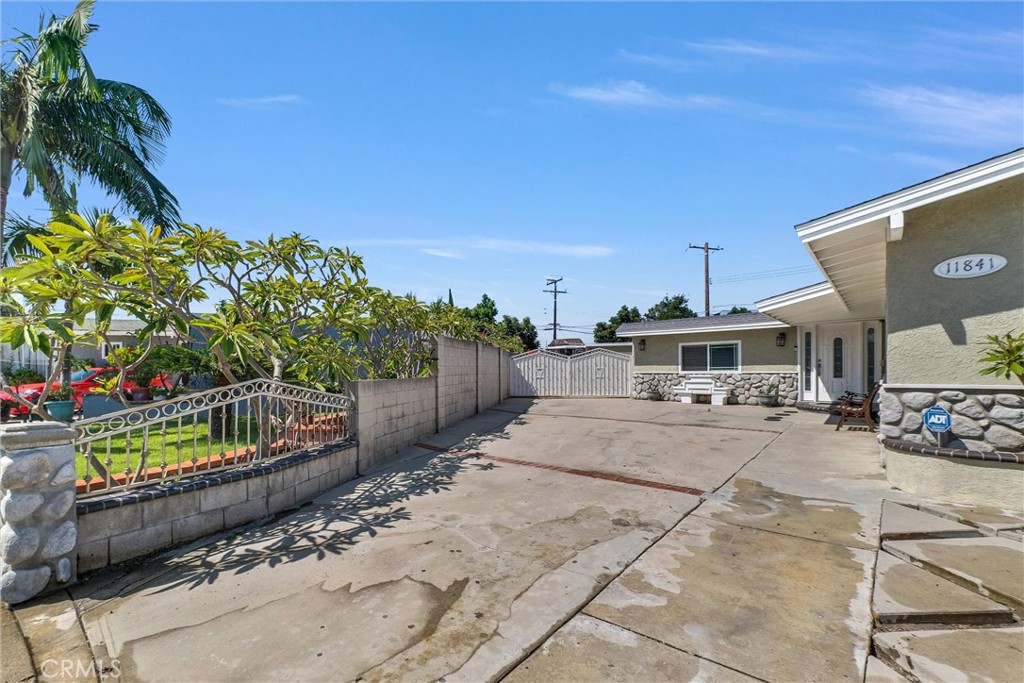 11841 Debbie Lane