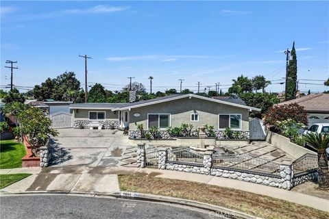 11841 Debbie Lane Garden Grove CA 92840