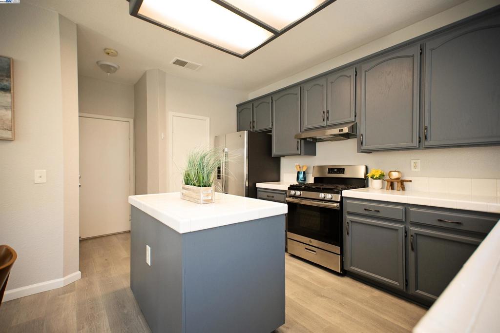 WOODFIELD ESTS - Residential