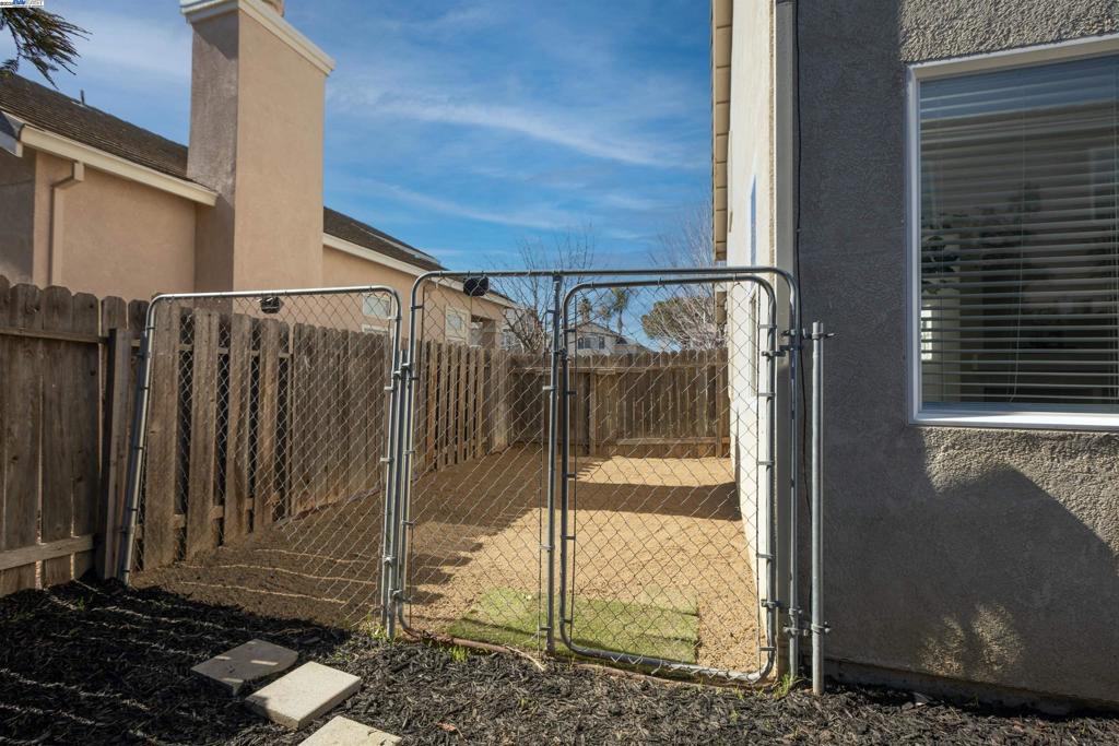 WOODFIELD ESTS - Residential