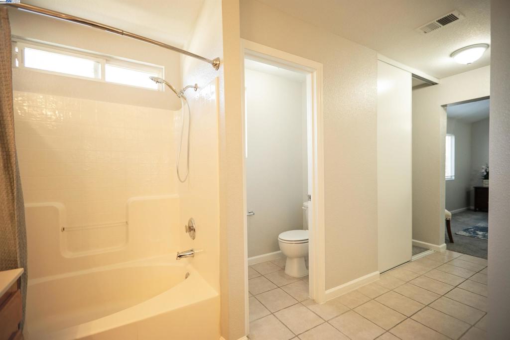 WOODFIELD ESTS - Residential