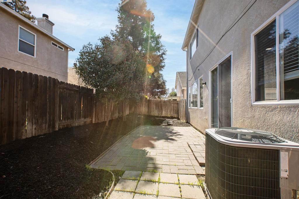 WOODFIELD ESTS - Residential