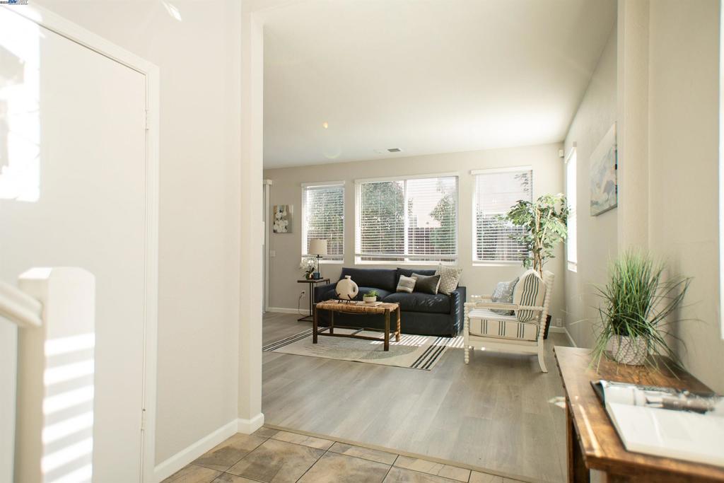 WOODFIELD ESTS - Residential