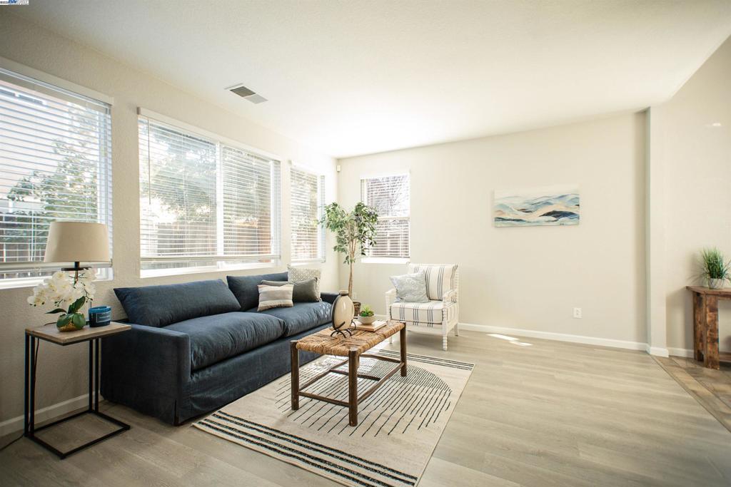 WOODFIELD ESTS - Residential